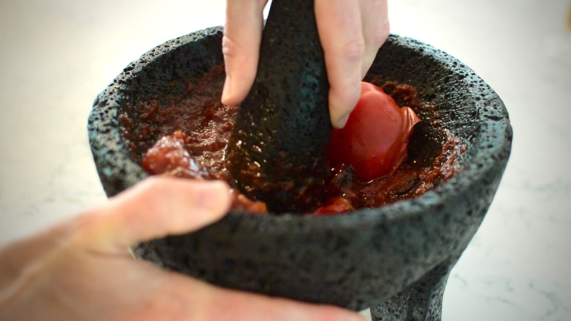 Stone Ground Salsa - Medium hot- Tienda Salsita